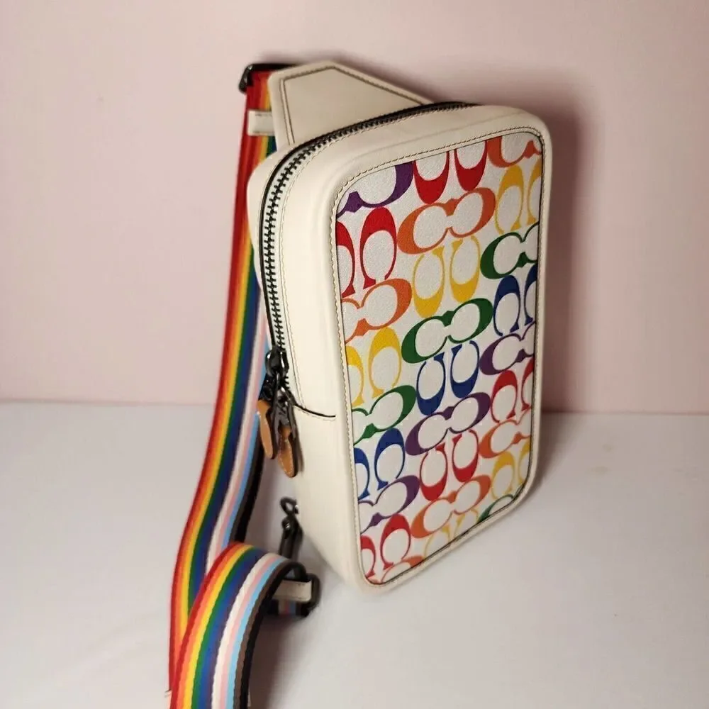 NWT Coach CJ581 MEN'S Sullivan Pack In Rainbow Signature Canvas